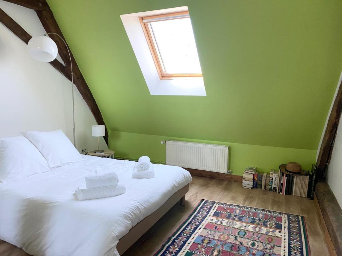 La Maison Des Remparts - Gite 3 Etoiles Pour 8 Pers A Loches Exterior foto