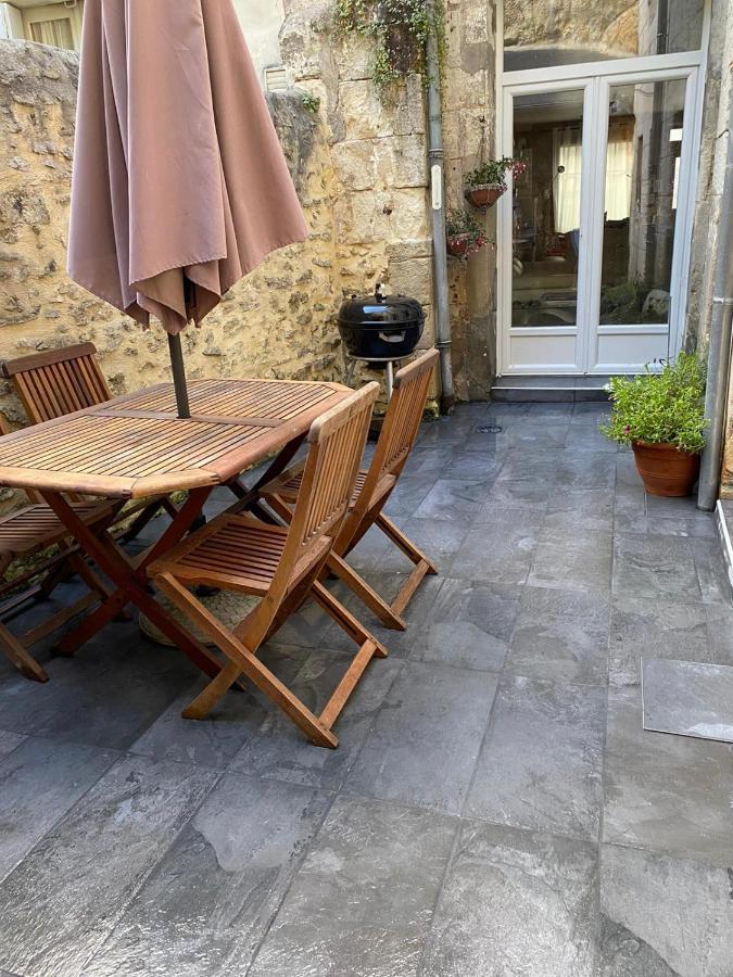 La Maison Des Remparts - Gite 3 Etoiles Pour 8 Pers A Loches Exterior foto